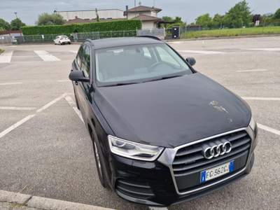 Audi Q3 2.0 TDI 184 CV quattro S tronic Business Nero usata Albignasego