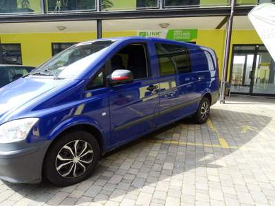 Mercedes-Benz Vito 2.2 113 CDI 4x4 Kombi Shuttle Extralong Blu/Azzurro usata Solbiate Arno
