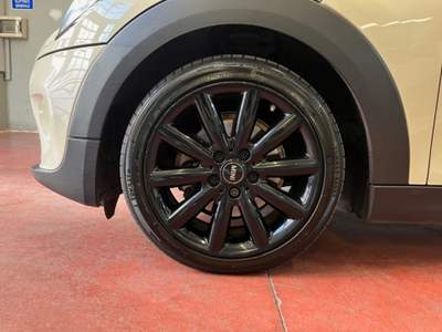 MINI Cooper 1.5 Cooper D Business 5 porte Beige usata Verona