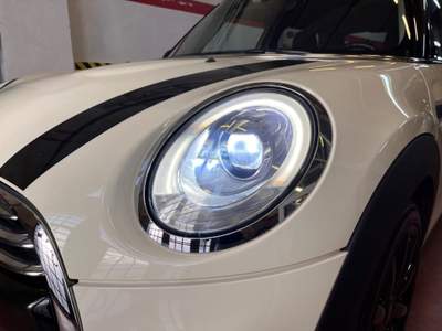 MINI Cooper 1.5 Cooper D Business 5 porte Beige usata Verona