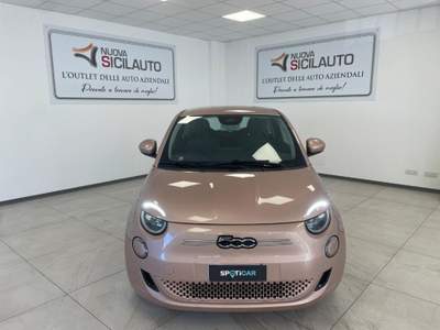 Fiat 500 Icon Berlina 42 kWh Lilla usata Palermo