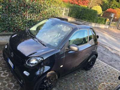 Smart ForTwo SMART Cabrio super accessoriata Nero usata Varese