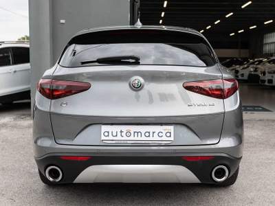 Alfa Romeo Stelvio 2.2 Turbodiesel 210 CV AT8 Q4 Executive Grigio usata Silea