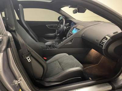 Jaguar F-Type 2.0 aut. Coupé R-Dynamic Black Grigio usata Grumello del Monte