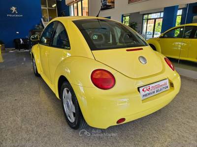 Volkswagen New Beetle New Beetle 1.9 TDI Giallo usata Nova Siri