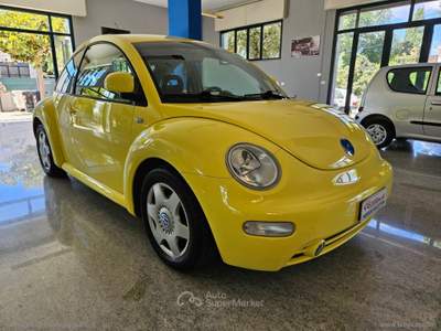 Volkswagen New Beetle New Beetle 1.9 TDI Giallo usata Nova Siri
