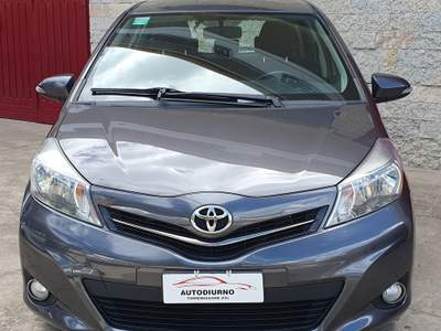 Toyota Yaris Toyota Yaris 1.4 D4D Lounge Grigio usata Torremaggiore
