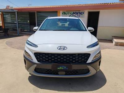 Hyundai Kona 1.6 crdi 48V Xtech 2wd 136cv imt Bianco usata Ispica