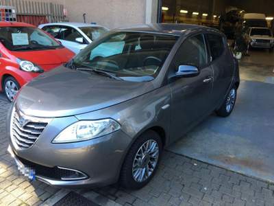 Lancia Ypsilon 1.2 69 CV 5 porte S&S Silver Grigio usata Genova