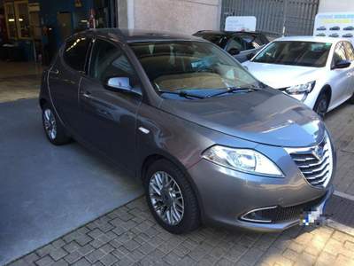 Lancia Ypsilon 1.2 69 CV 5 porte S&S Silver Grigio usata Genova
