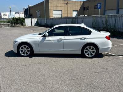 BMW Serie 3 318d Tenuta sempre in box, non fumatore Bianco usata Bagnolo Cremasco
