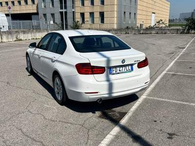 BMW Serie 3 318d Tenuta sempre in box, non fumatore Bianco usata Bagnolo Cremasco