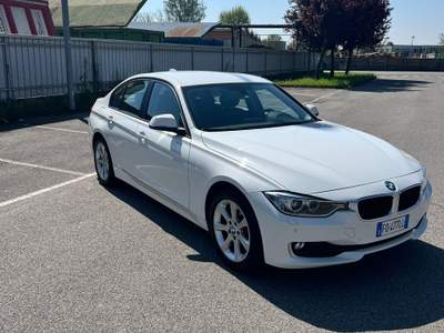 BMW Serie 3 318d Tenuta sempre in box, non fumatore Bianco usata Bagnolo Cremasco