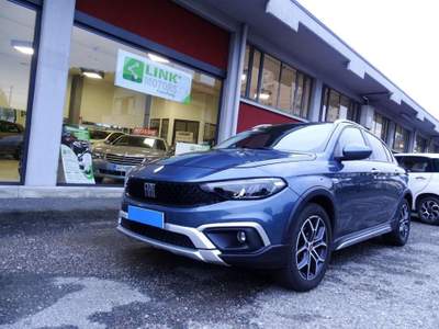 Fiat Tipo 1.5 Hybrid DCT 5 porte Cross Blu/Azzurro usata Solbiate Arno
