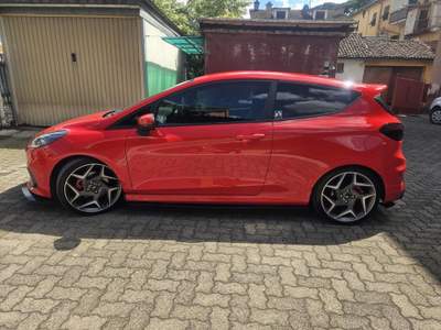Ford Fiesta 1.5 Ecoboost 200 CV 3 porte ST performance edition Rosso usata Novi Ligure
