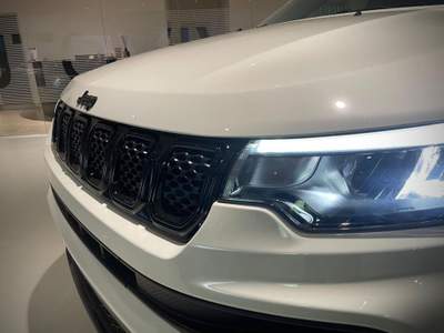 Jeep Compass 1.5 Turbo T4 130CV MHEV 2WD Night Eagle Automatica Bianco usata Riva presso Chieri