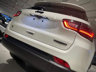 Jeep Compass 1.5 Turbo T4 130CV MHEV 2WD Night Eagle Automatica Bianco usata Riva presso Chieri