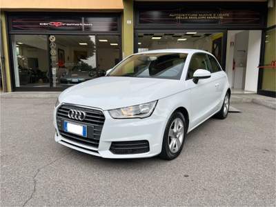 Audi A1 1.0 TFSI ultra Bianco usata Cantù