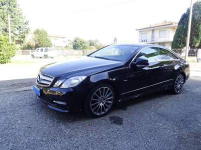 Mercedes-Benz Classe E COUPE'  BlueTEC Automatic Premium Nero usata Solbiate Arno