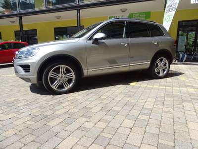 Volkswagen Touareg 3.0 TDI 204 CV tiptronic BlueMotion Technology Grigio usata Solbiate Arno