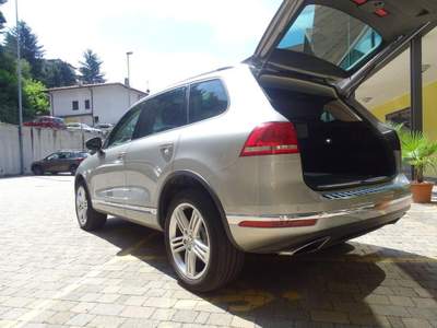 Volkswagen Touareg 3.0 TDI 204 CV tiptronic BlueMotion Technology Grigio usata Solbiate Arno