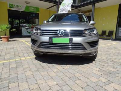 Volkswagen Touareg 3.0 TDI 204 CV tiptronic BlueMotion Technology Grigio usata Solbiate Arno