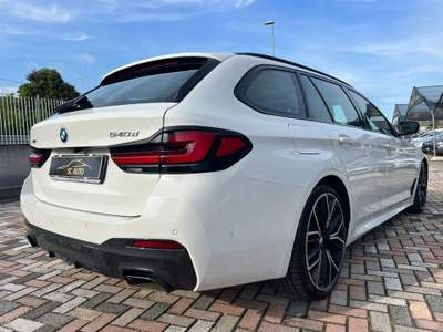 BMW Serie 5 540d d 48V xDrive Touring Msport Bianco usata Zero Branco