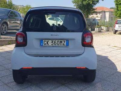 Smart ForTwo 70 1.0 Passion Bianco usata Penne
