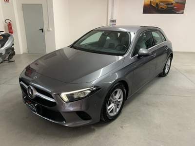 Mercedes-Benz Classe A d Automatic Business Extra Grigio usata Grammichele