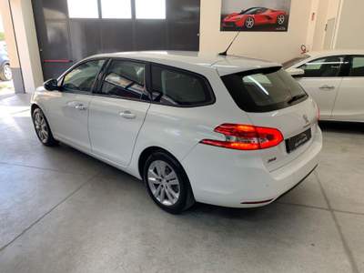 Peugeot 308 BlueHDi 130 EAT8 SW Business Bianco usata Grammichele