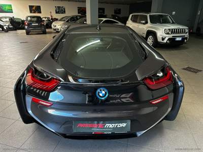 BMW i8 i8 *NO SUPER BOLLO*FULL CARBON*IVA ESPOSTA*                Nero usata Roma
