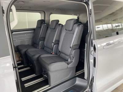 Ford Tourneo Custom 320 2.0 EcoBlue 170CV aut. L2  Titanium Grigio usata Castelnuovo Rangone