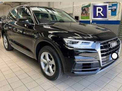 Audi Q5 40 TDI quattro S tronic Business Sport Nero usata Cassino