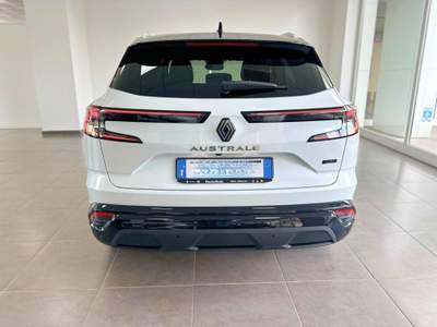 Renault Austral Austral Full Hybrid E-Tech 200 CV Iconic Grigio usata Nola