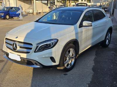 Mercedes-Benz GLA d Automatic Sport Bianco usata Bari