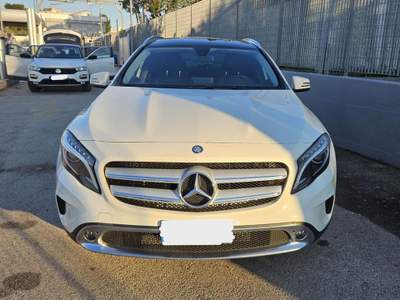 Mercedes-Benz GLA d Automatic Sport Bianco usata Bari