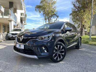 Renault Captur Full Hybrid E-Tech 145 CV Techno Blu/Azzurro usata Bari