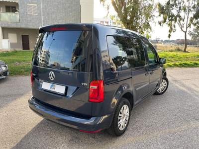 Volkswagen Caddy 2.0 TDI 102 CV Kombi Trend Blu/Azzurro usata Bari