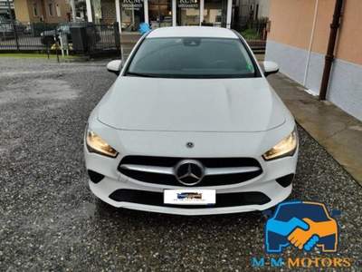 Mercedes-Benz CLA d Automatic Shooting Brake Business Extra Bianco usata Jerago con Orago