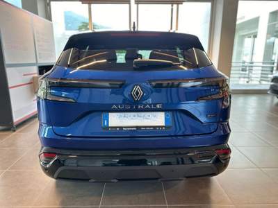 Renault Austral Austral Full Hybrid E-Tech 200 CV Techno Grigio usata Nola
