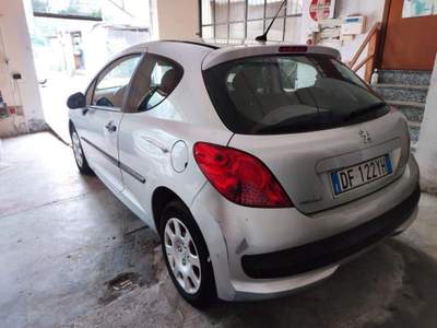 Peugeot 207  Grigio usata Formigine