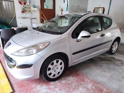 Peugeot 207  Grigio usata Formigine