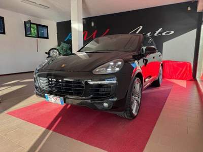 Porsche Cayenne  3.0 Diesel Platinum Edition Nero usata Ponte di Piave