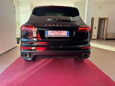 Porsche Cayenne  3.0 Diesel Platinum Edition Nero usata Ponte di Piave