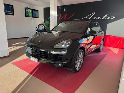 Porsche Cayenne  3.0 Diesel Platinum Edition Nero usata Ponte di Piave