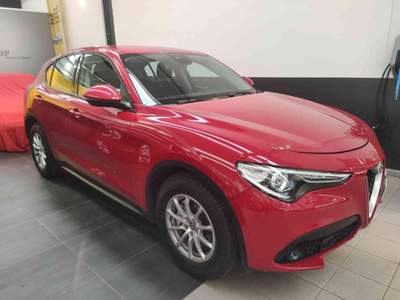 Alfa Romeo Stelvio 2.2 Turbodiesel 180 CV AT8 RWD Business Rosso usata Tolmezzo