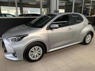 Toyota Yaris 1.0 5 porte Business Argento usata Tolmezzo