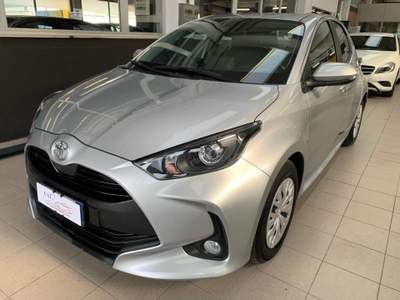 Toyota Yaris 1.0 5 porte Business Argento usata Tolmezzo