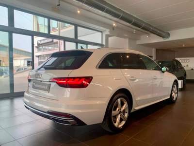Audi A4 Avant 35 TDI/163 CV S tronic Business Advanced Bianco usata Empoli