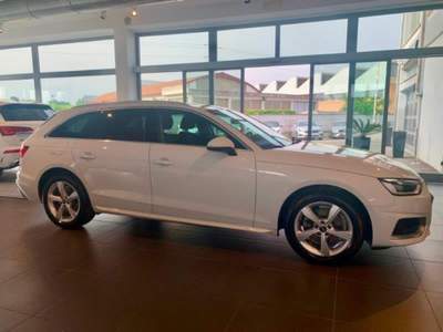Audi A4 Avant 35 TDI/163 CV S tronic Business Advanced Bianco usata Empoli
